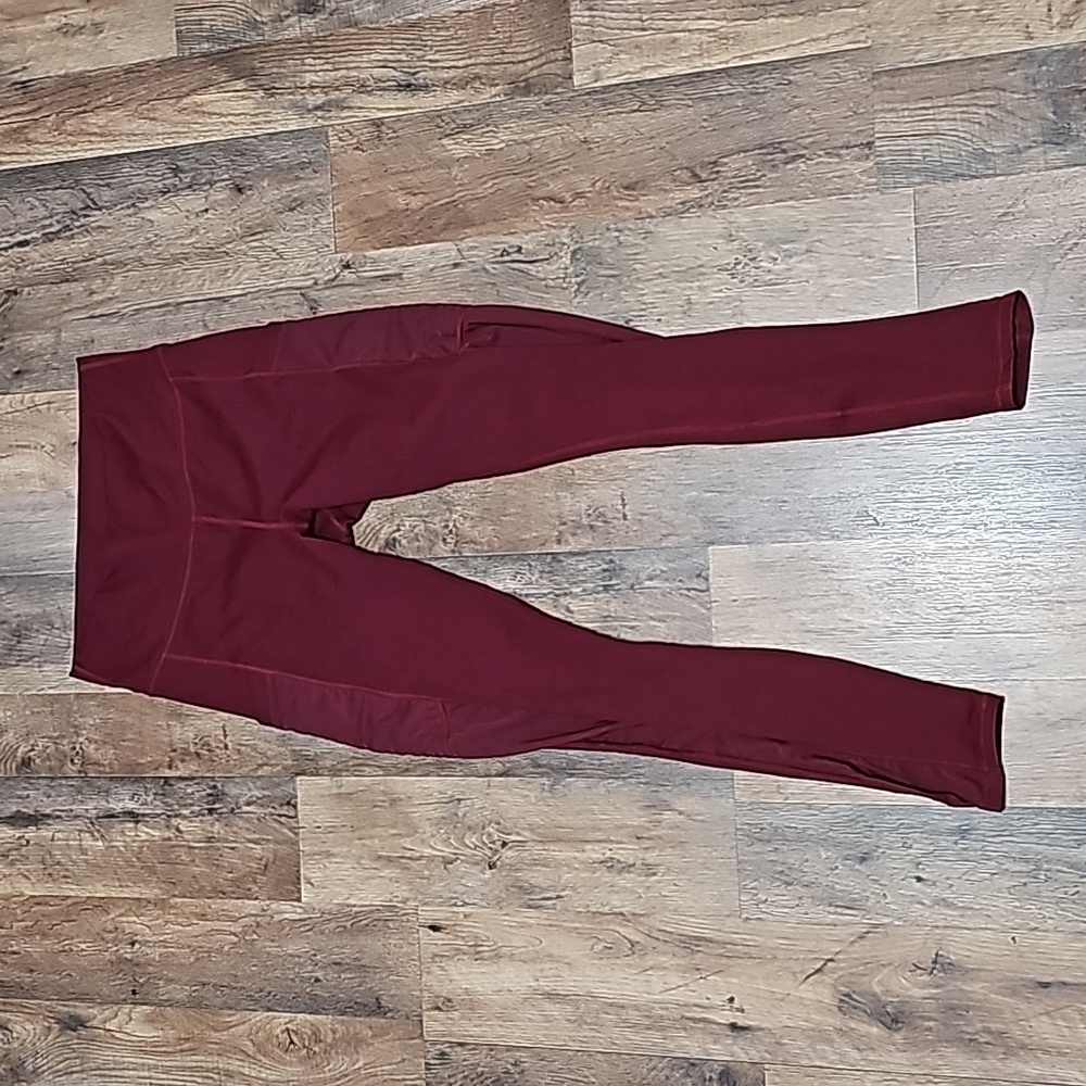 Define PowerHold® High-Waisted fabletic leggings